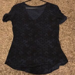 Navy v neck Lululemon Tee, size 8
